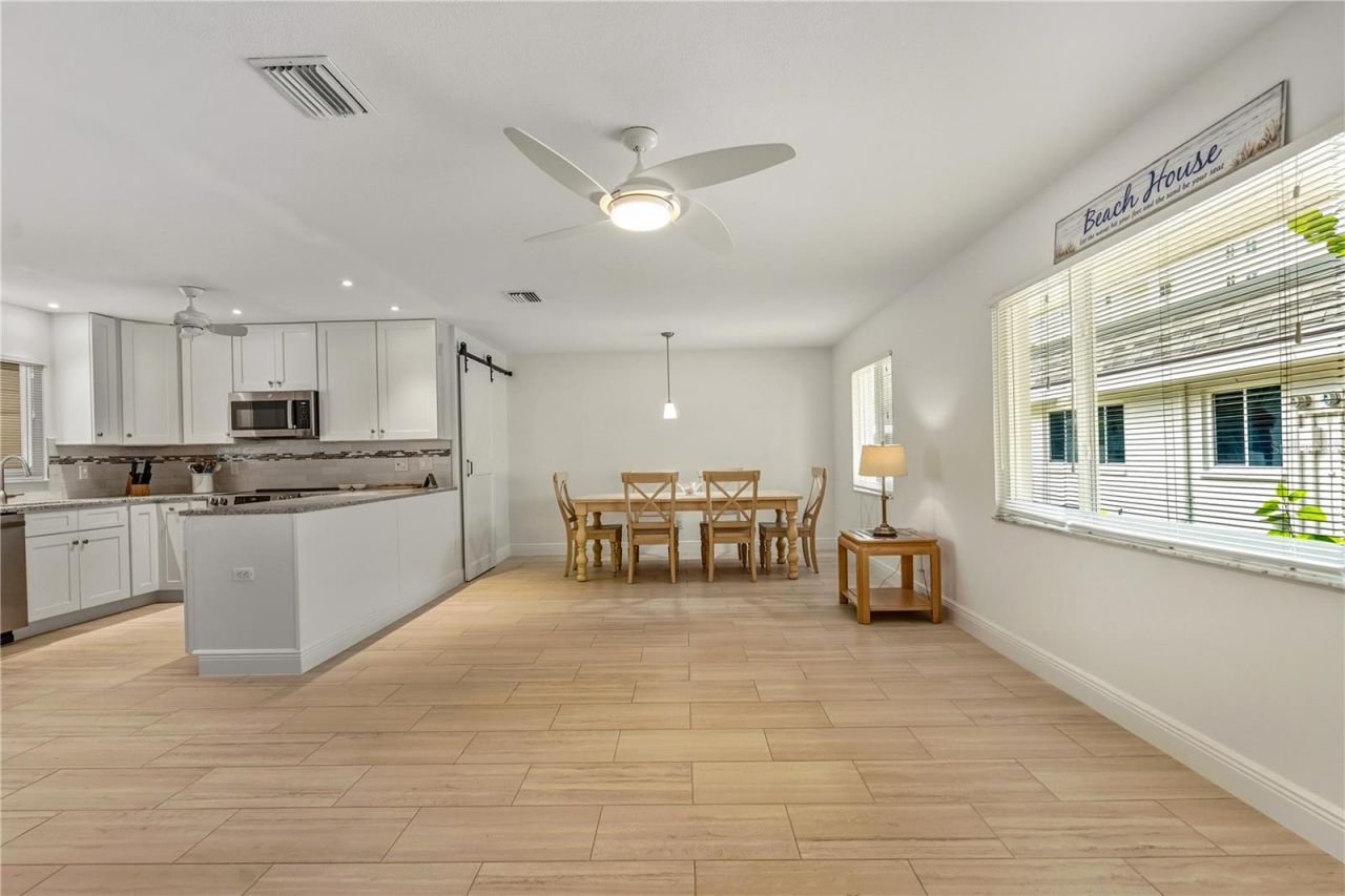 1900 Benjamin Franklin Drive, Unit V12, Sarasota, FL 34236 Photo