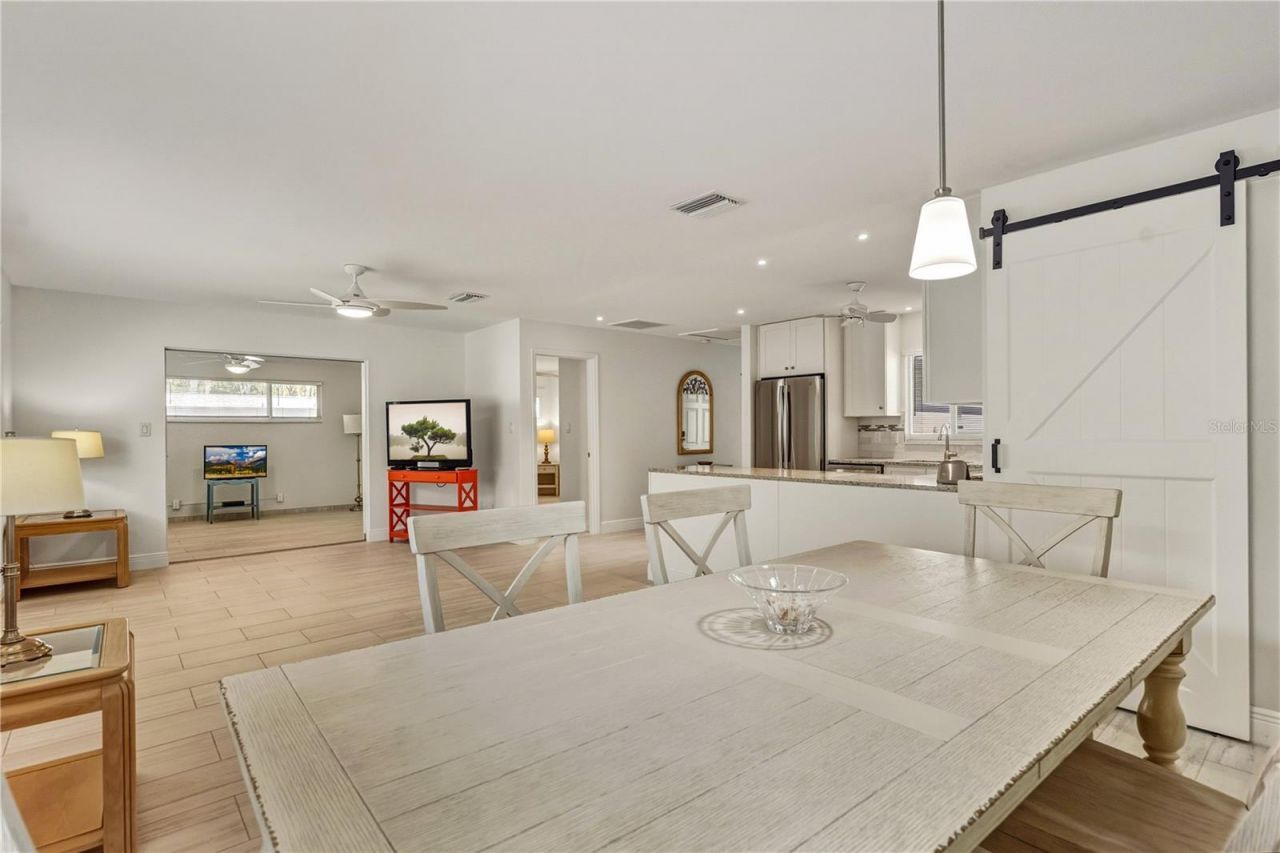 1900 Benjamin Franklin Drive, Unit V12, Sarasota, FL 34236 Photo