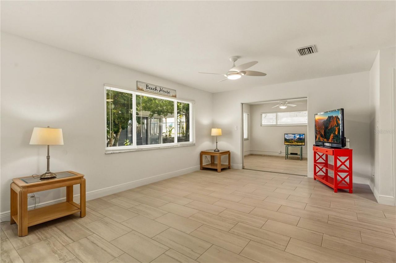 1900 Benjamin Franklin Drive, Unit V12, Sarasota, FL 34236 Photo