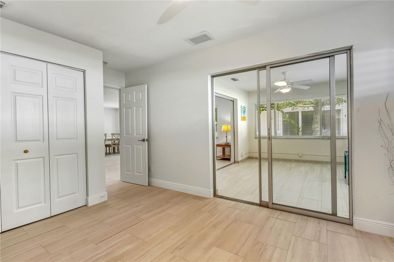 1900 Benjamin Franklin Drive, Unit V12, Sarasota, FL 34236 Photo