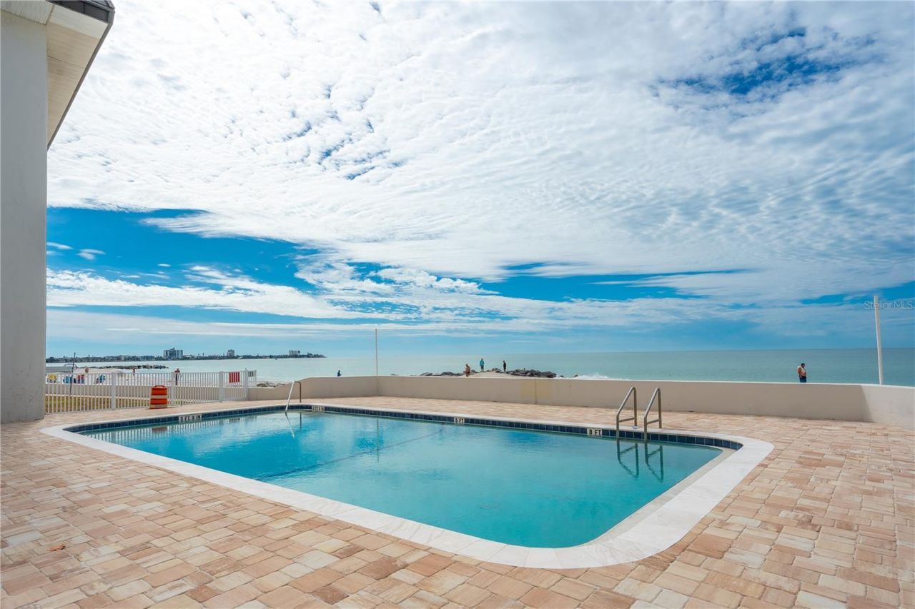 1900 Benjamin Franklin Drive, Unit V12, Sarasota, FL 34236 Photo