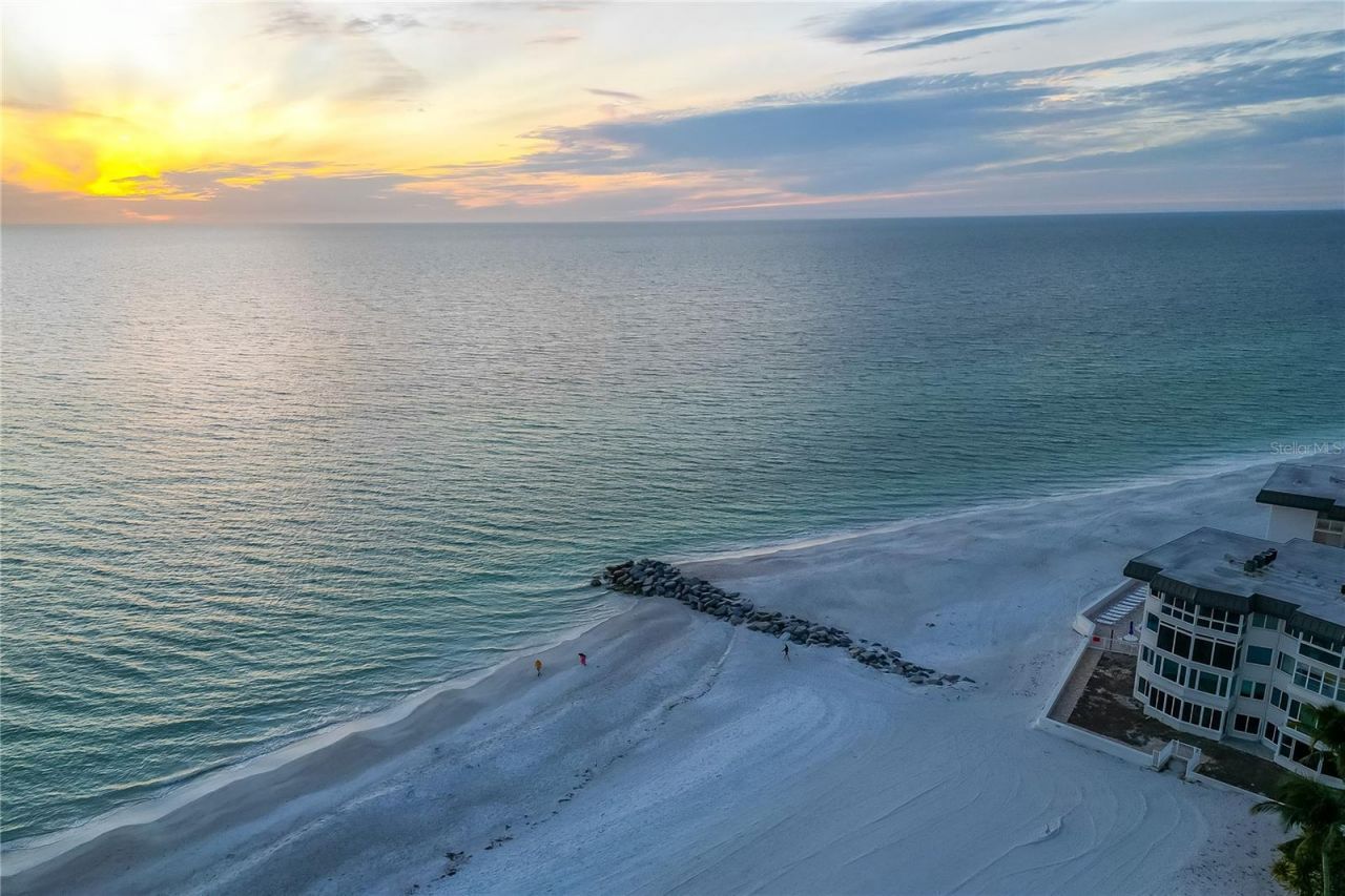 1900 Benjamin Franklin Drive, Unit V12, Sarasota, FL 34236 Photo