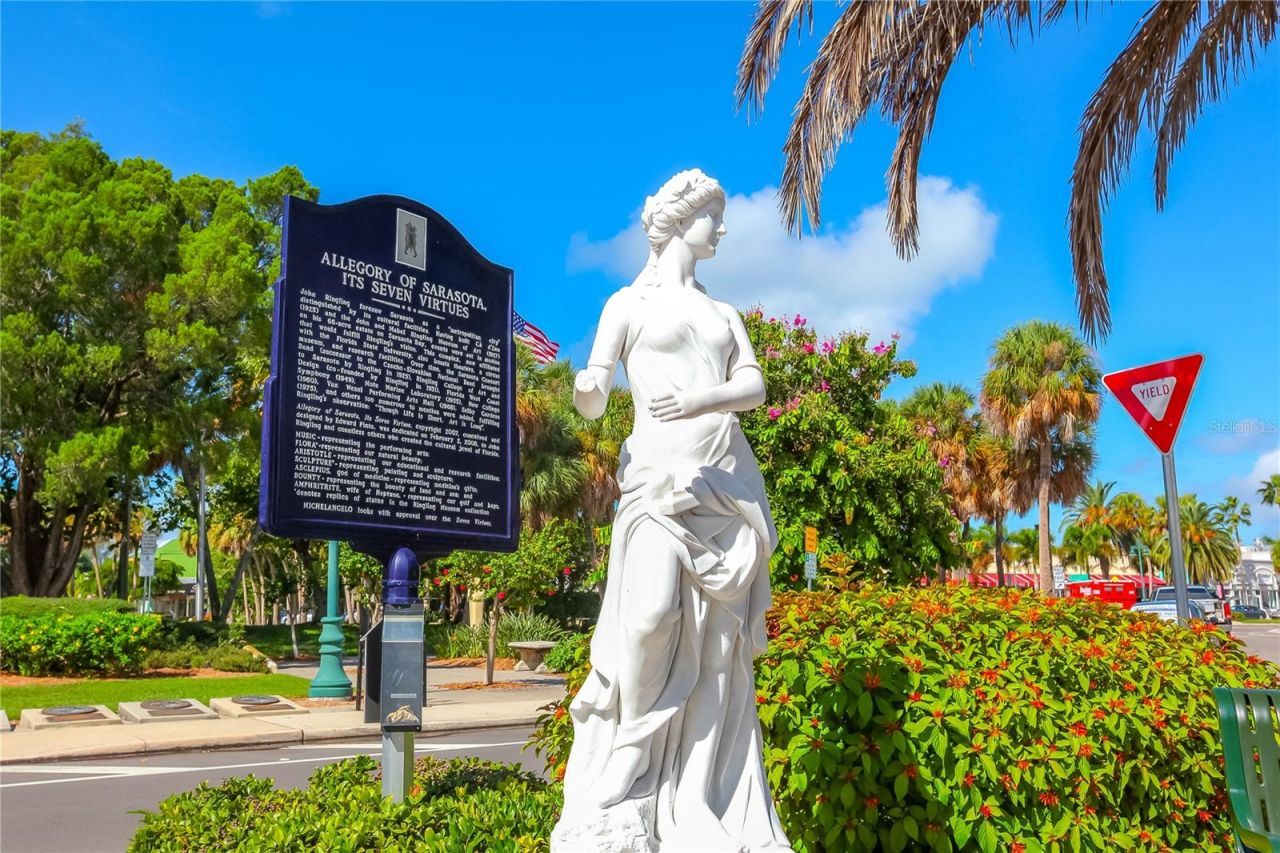 1900 Benjamin Franklin Drive, Unit V12, Sarasota, FL 34236 Photo