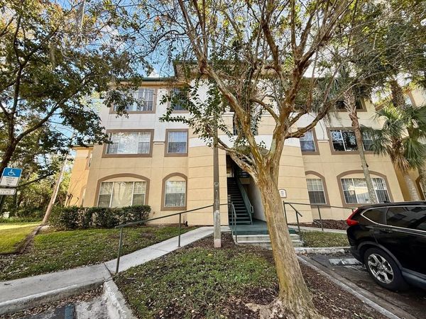 17106 CARRINGTON PARK DRIVE, Unit 605, TAMPA, FL 33647