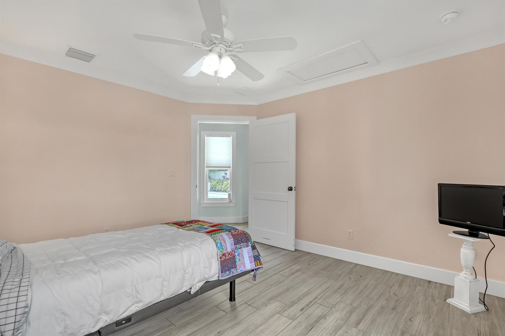 219 Claremont Lane, Palm Beach Shores, FL 33404 Photo