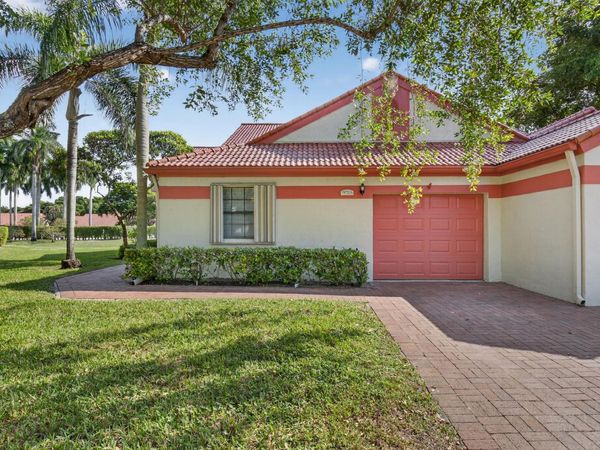 7972 Lexington Club Boulevard, Unit A, Delray Beach, FL 33446
