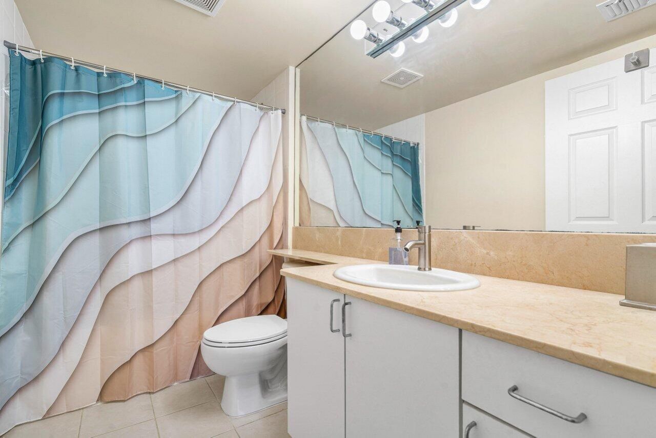 651 Okeechobee Boulevard, Unit 410, West Palm Beach, FL 33401 Photo