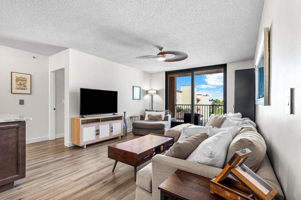 651 Okeechobee Boulevard, Unit 410, West Palm Beach, FL 33401 Photo