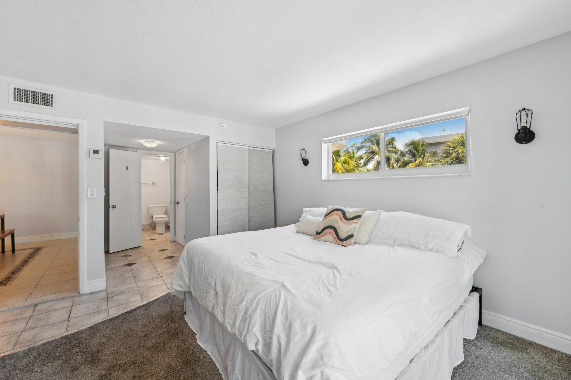 3909 N Ocean Boulevard, Unit 215, Fort Lauderdale, FL 33308 Photo