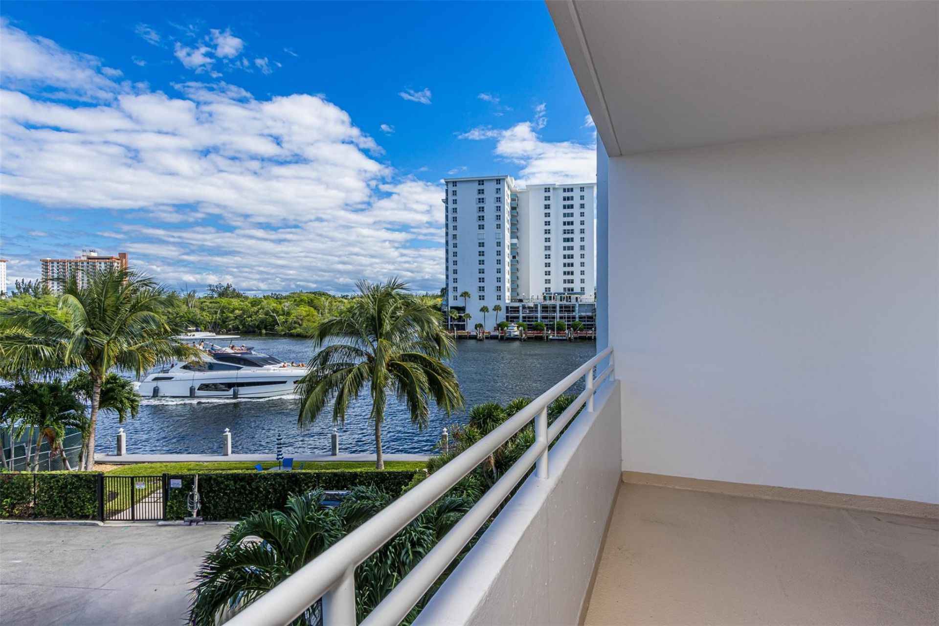 888 Intracoastal Drive, Unit 3D, Fort Lauderdale, FL 33304 Photo