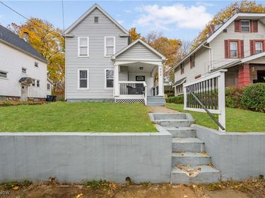 994 Moeller Avenue, Akron, OH 44307