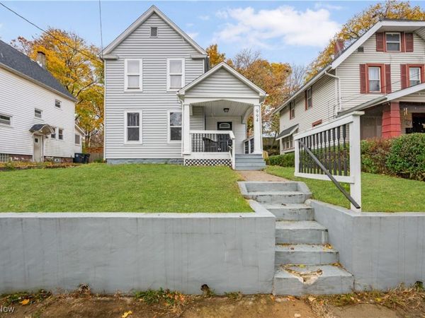 994 Moeller Avenue, Akron, OH 44307