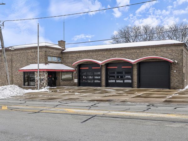 27W530 High Lake Avenue, Winfield, IL 60190