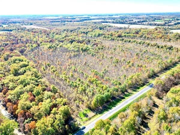 00 East Elbow Lane, Olney, IL 62450