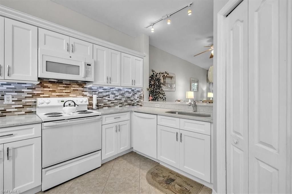 8075 Tiger Cv, Unit 1706, Naples, FL 34113 Photo