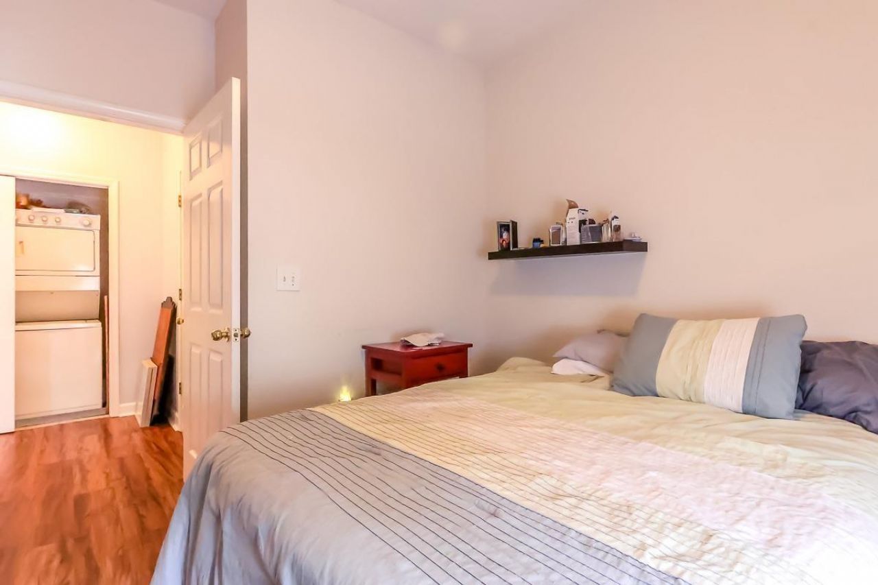 604 Heathrow Dr. Photo 12