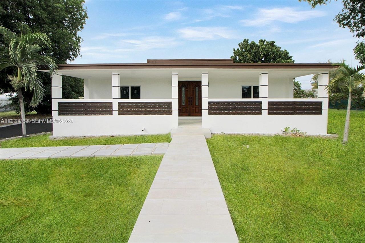 745 NW 140th St, Miami, FL 33168 Photo