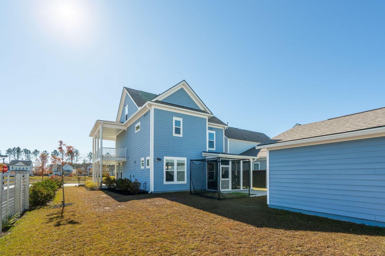 670 Blueway Avenue Photo 27