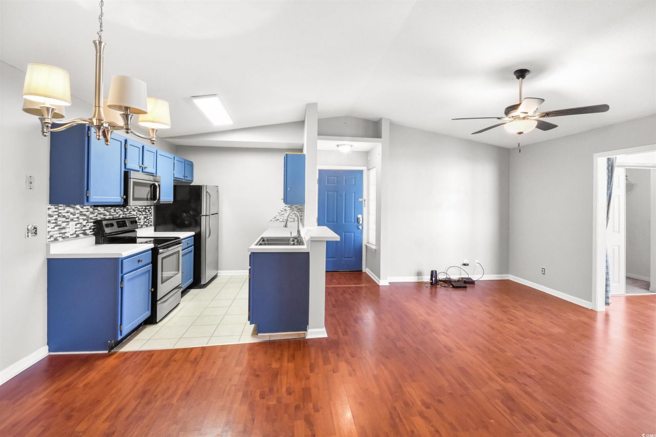 2265 Huntington Dr. Photo 6