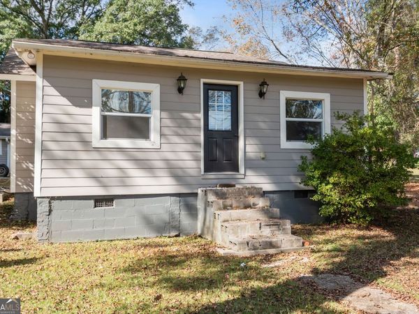 105 Poplar Street, Hogansville, GA 30230