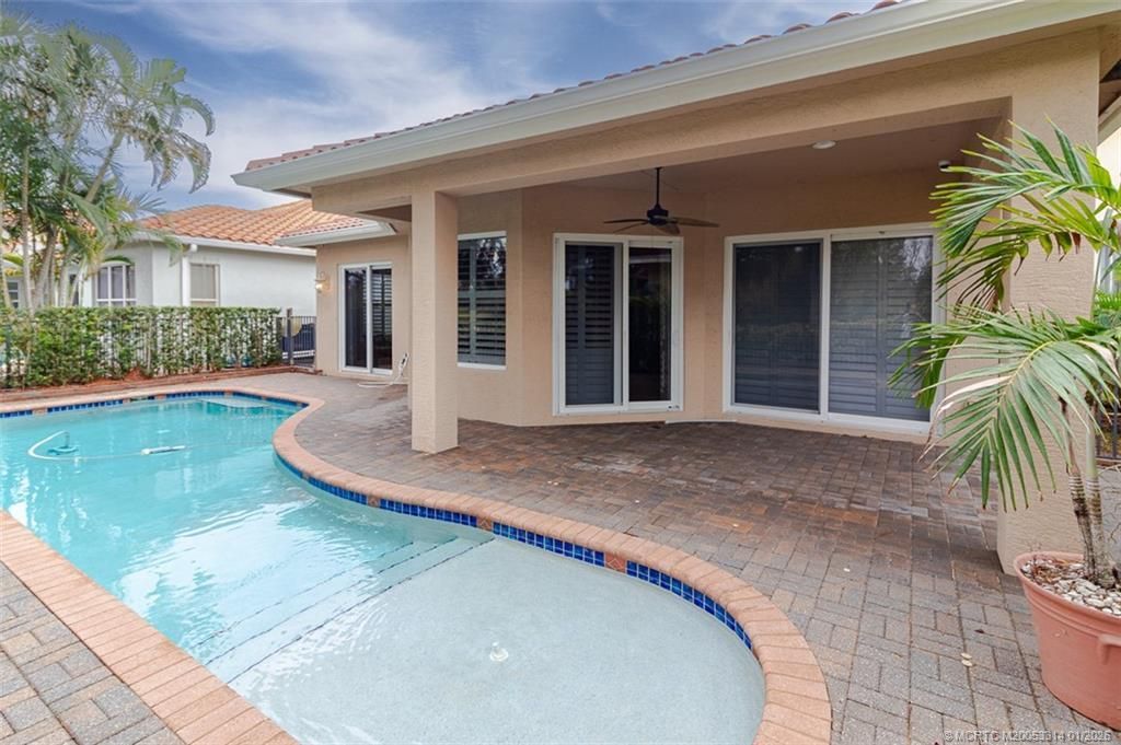 742 SW Palm Cove Drive, Palm City, FL 34990 Photo