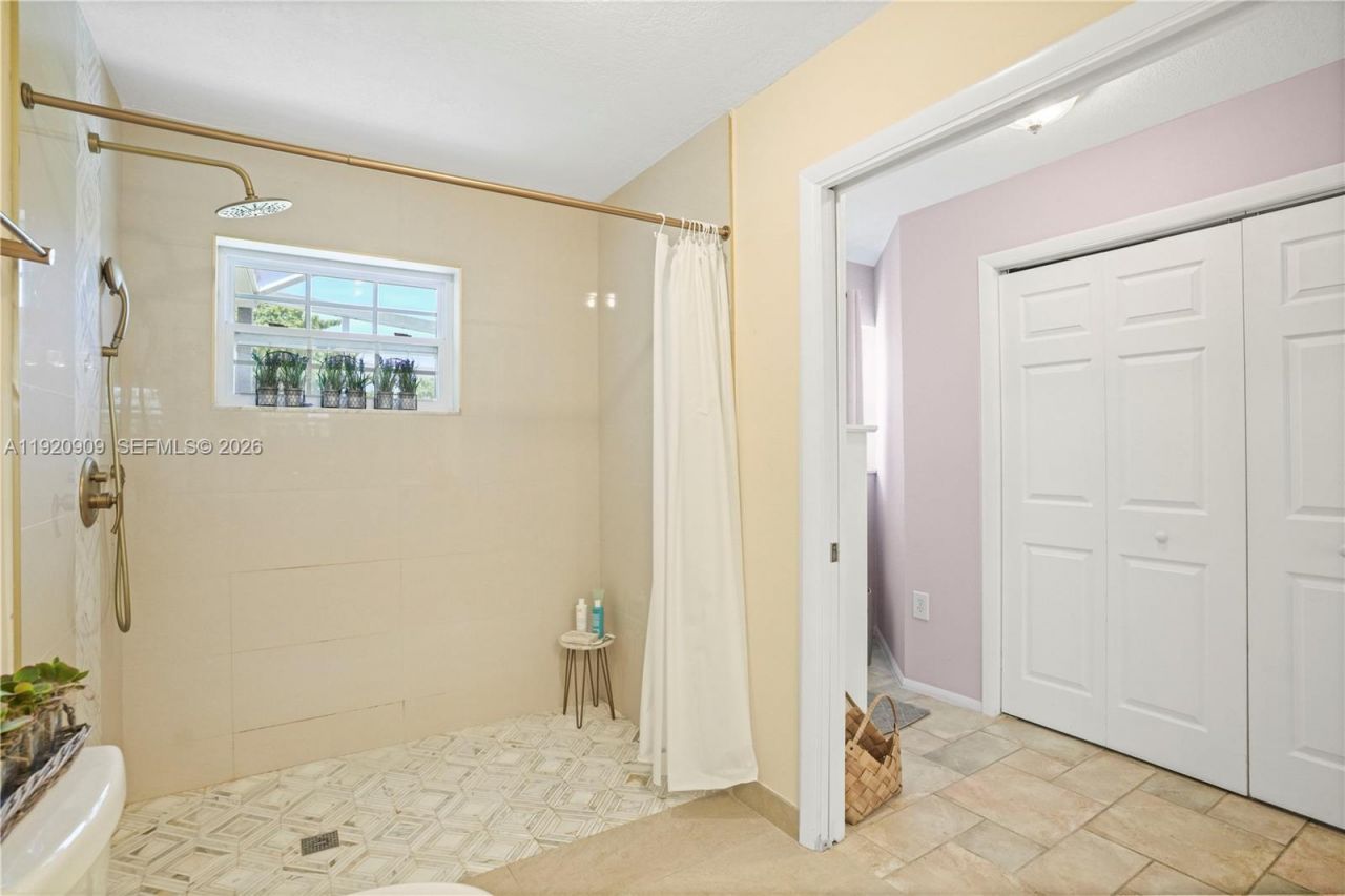 142 NW 10th Ct, Boynton Beach, FL 33426 Photo