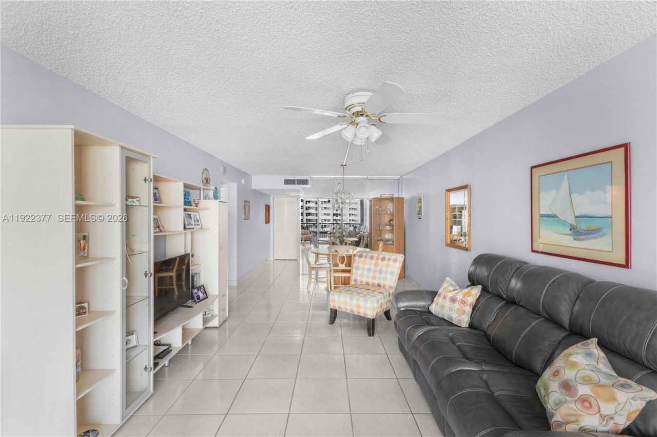 2655 Collins Ave, Unit 603, Miami Beach, FL 33140 Photo