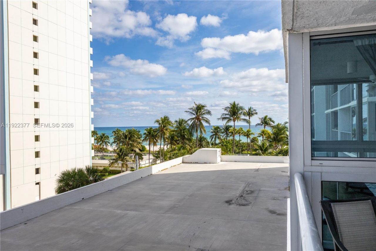 2655 Collins Ave, Unit 603, Miami Beach, FL 33140 Photo