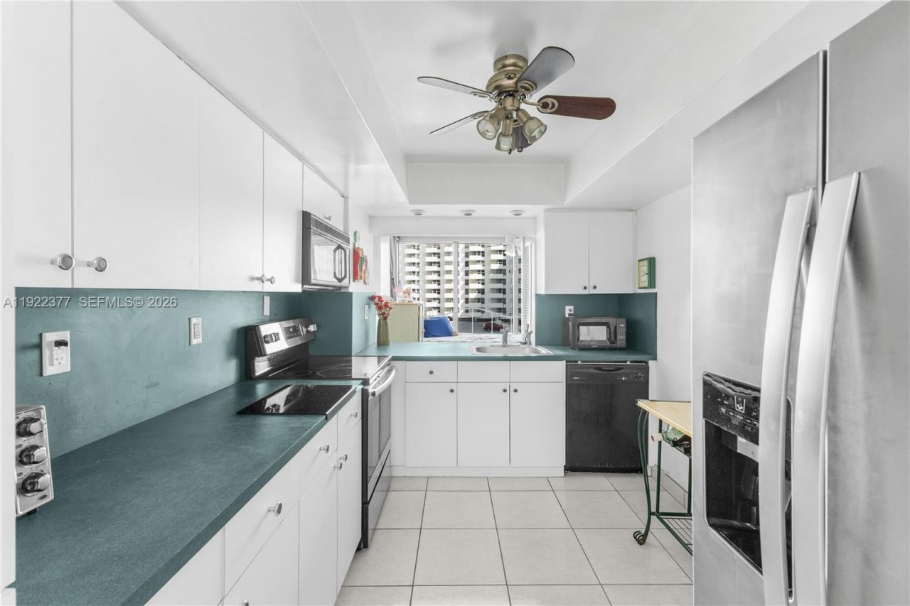 2655 Collins Ave, Unit 603, Miami Beach, FL 33140 Photo