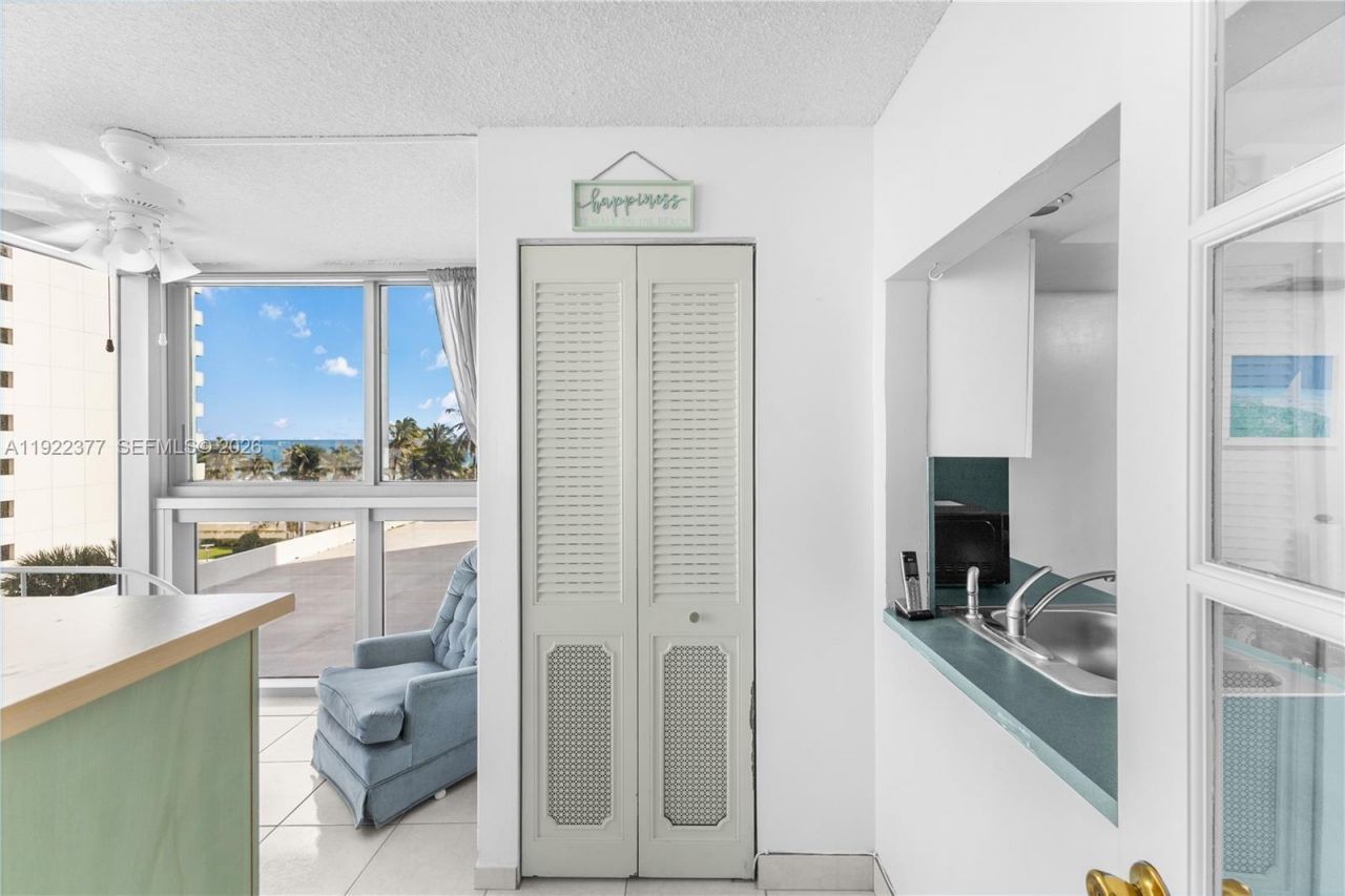 2655 Collins Ave, Unit 603, Miami Beach, FL 33140 Photo