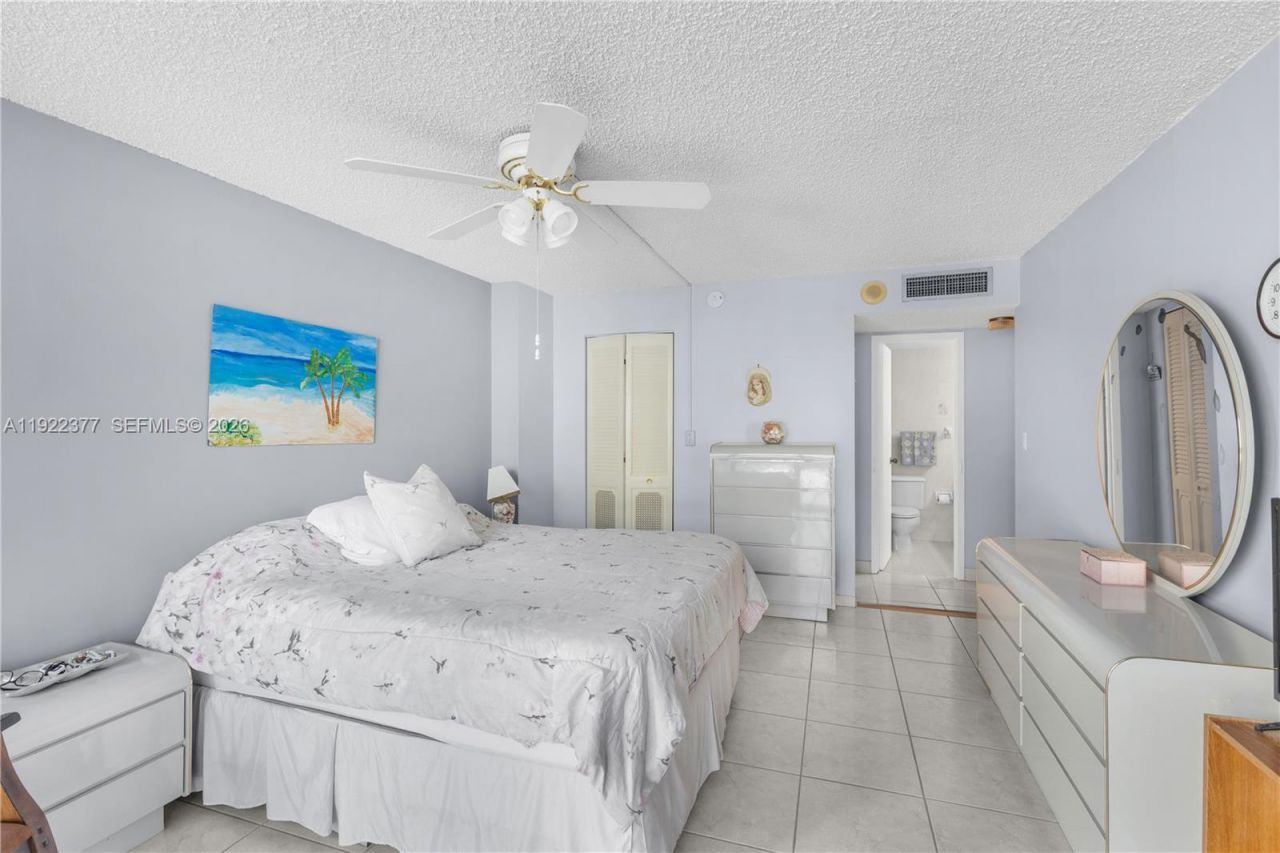 2655 Collins Ave, Unit 603, Miami Beach, FL 33140 Photo