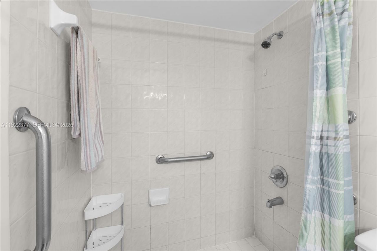 2655 Collins Ave, Unit 603, Miami Beach, FL 33140 Photo