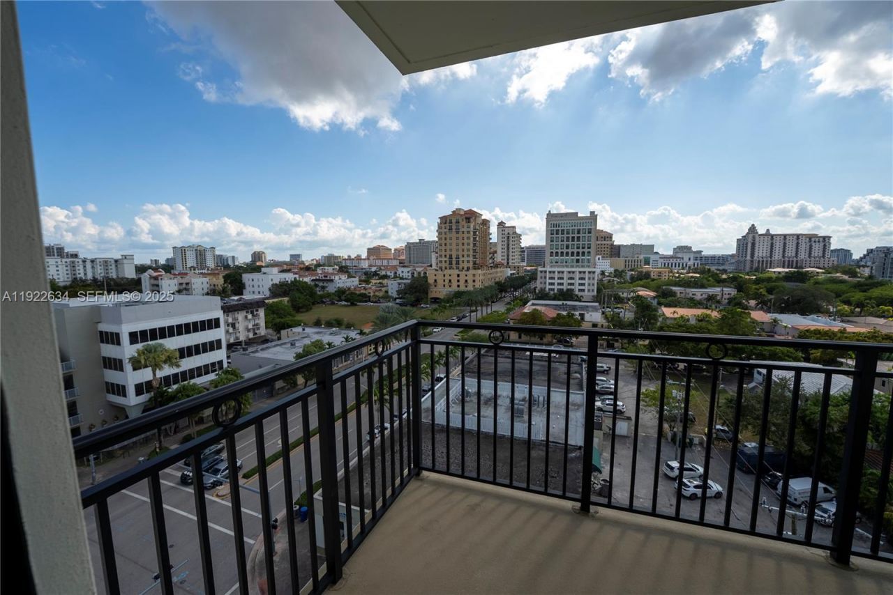 1300 Ponce De Leon Blvd, Unit 808, Coral Gables, FL 33134 Photo