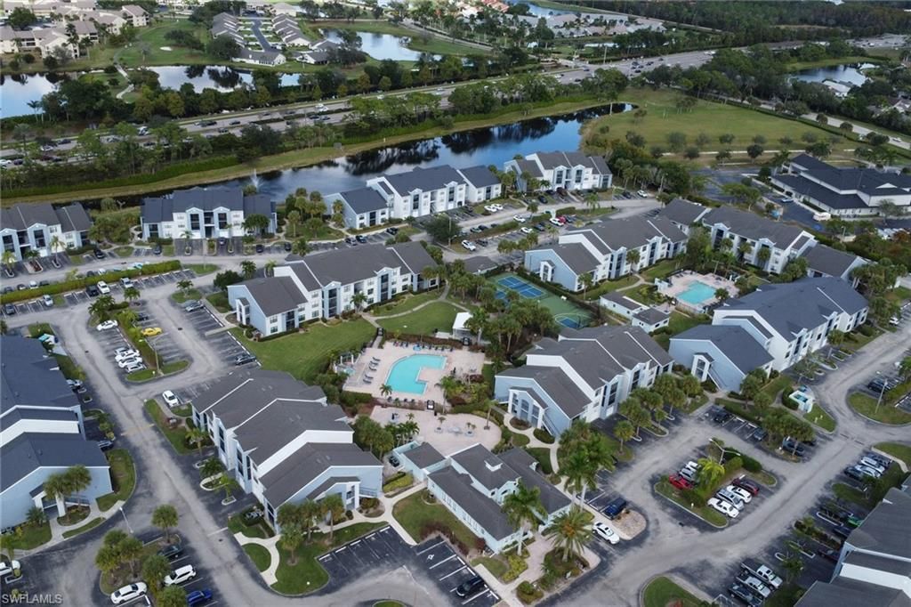 13565 Eagle Ridge Dr, Unit 1124, Fort Myers, FL 33912 Photo
