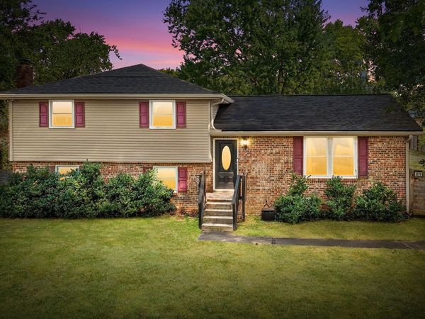 2079 Skyview Cir, Clarksville, TN 37042