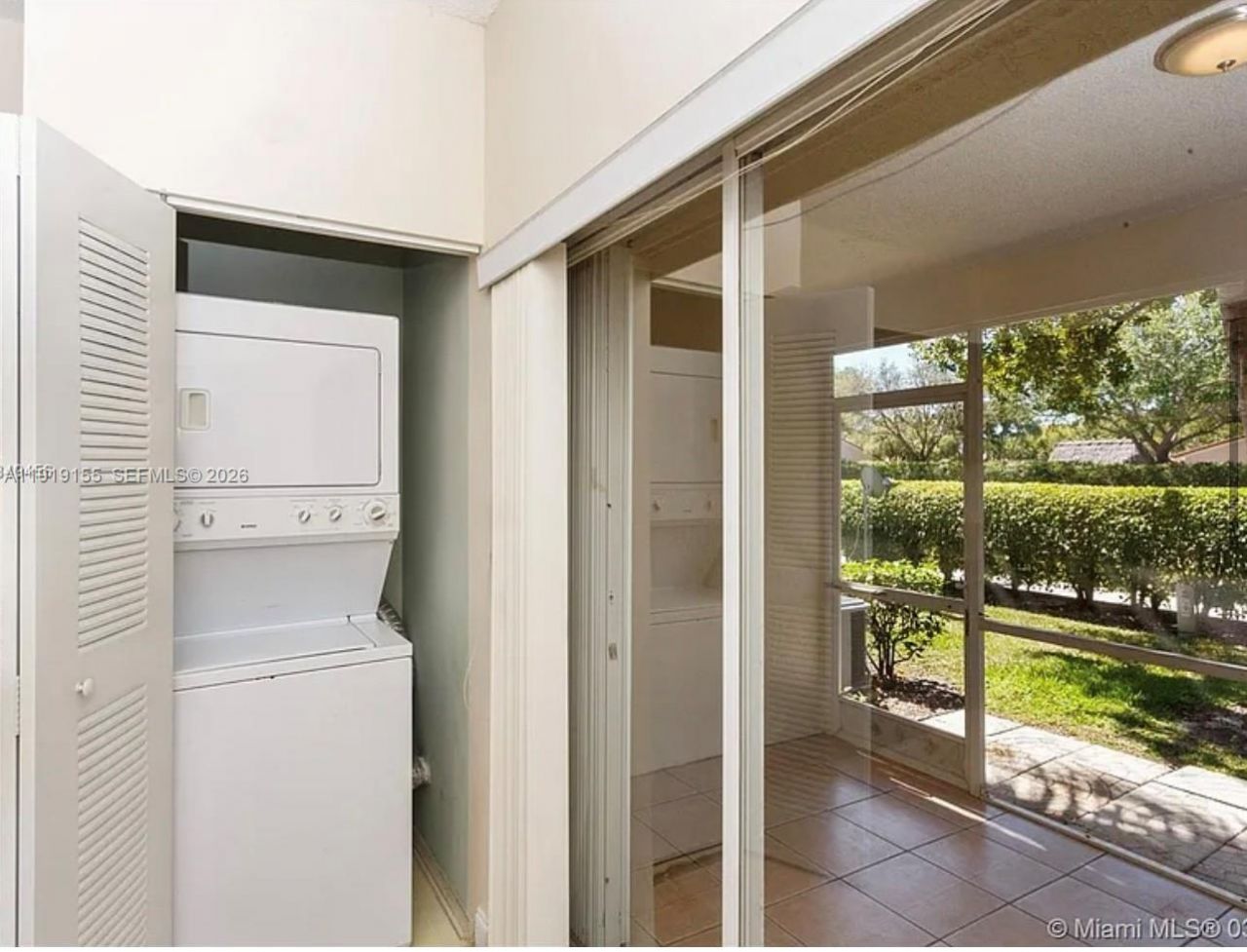 43 Simonton Cir, Weston, FL 33326 Photo