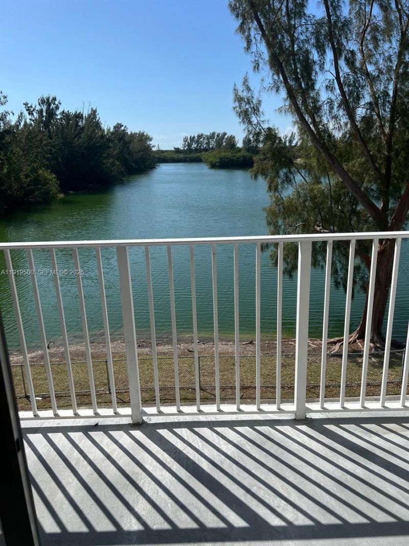 8240 SW 210th St, Unit 220, Cutler Bay, FL 33189 Photo