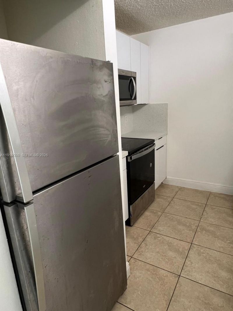 8240 SW 210th St, Unit 220, Cutler Bay, FL 33189 Photo