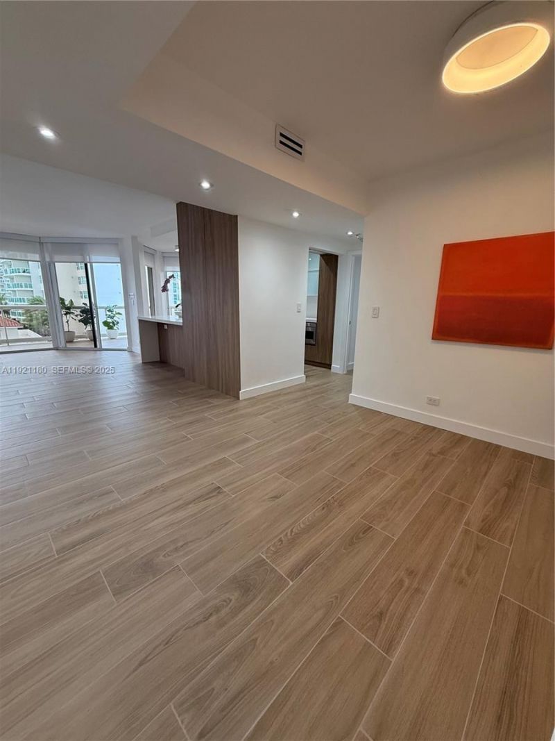 20191 E Country Club Dr, Unit 504, Aventura, FL 33180 Photo