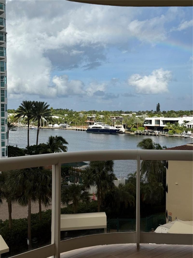 20191 E Country Club Dr, Unit 504, Aventura, FL 33180 Photo