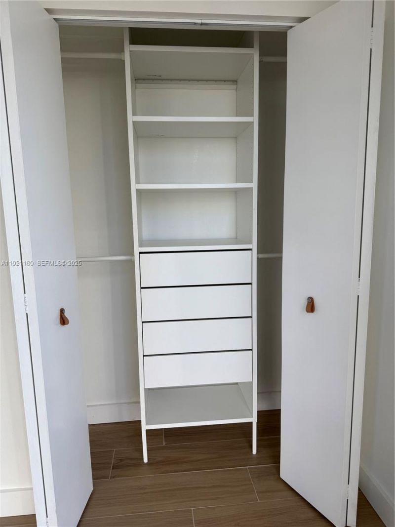 20191 E Country Club Dr, Unit 504, Aventura, FL 33180 Photo