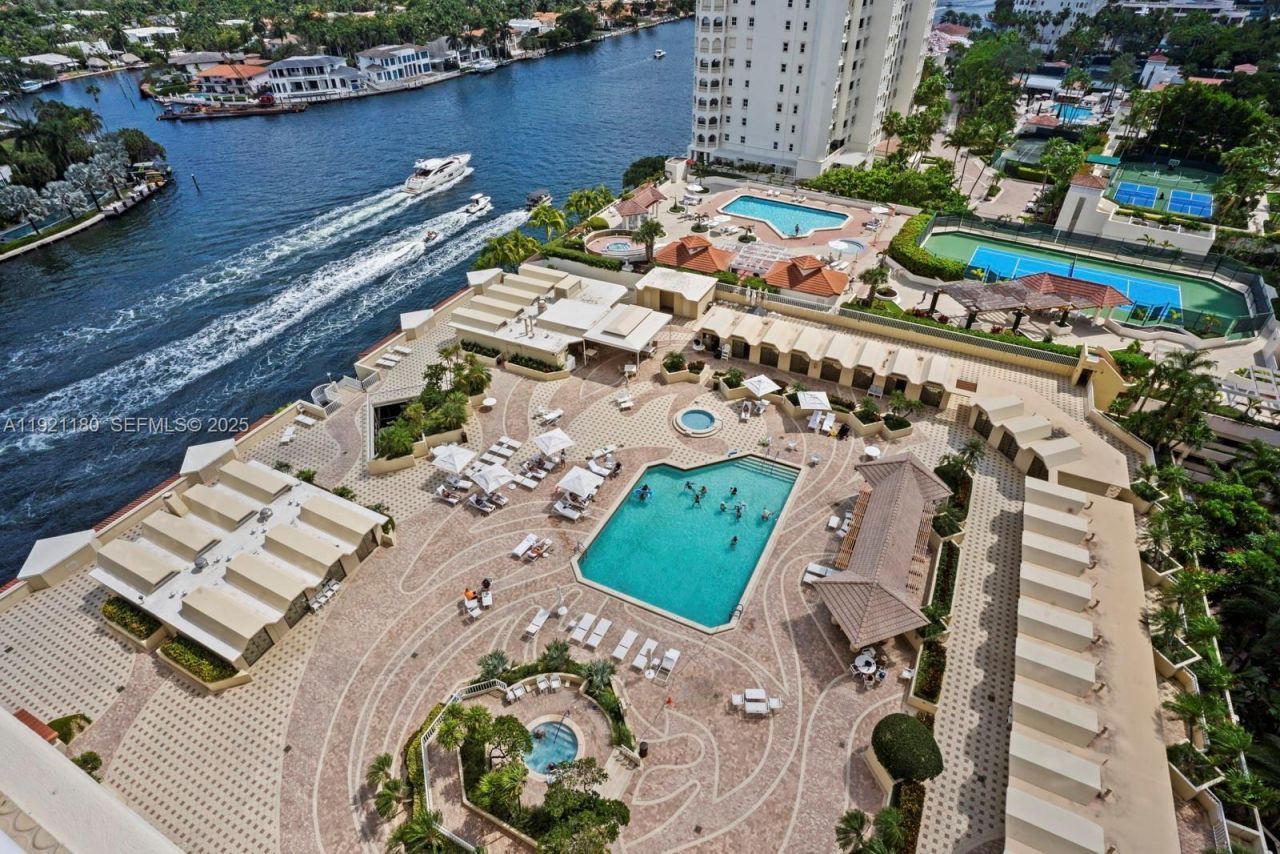 20191 E Country Club Dr, Unit 504, Aventura, FL 33180 Photo