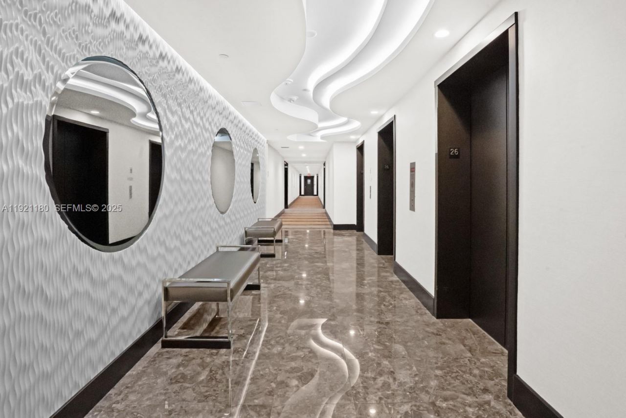 20191 E Country Club Dr, Unit 504, Aventura, FL 33180 Photo