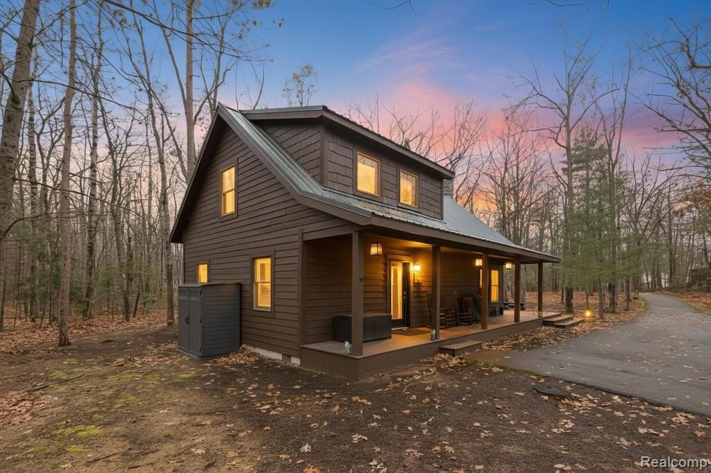 150 N East Mullett Lake Road, Mullett Township, MI 49749 Main Photo