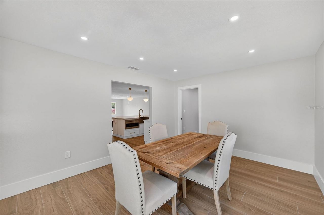 1713 Connecticut Avenue Ne, Saint Petersburg, FL 33703 Photo