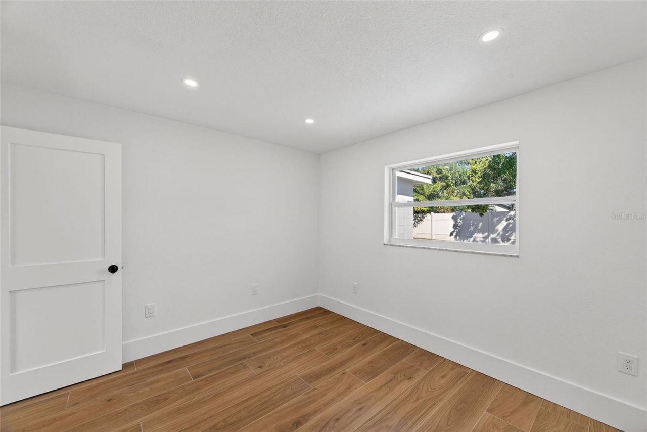 1713 Connecticut Avenue Ne, Saint Petersburg, FL 33703 Photo