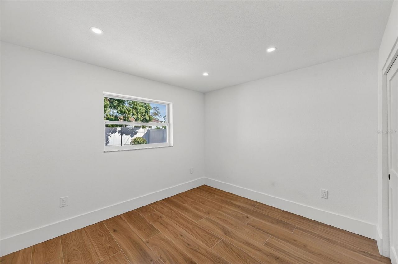 1713 Connecticut Avenue Ne, Saint Petersburg, FL 33703 Photo