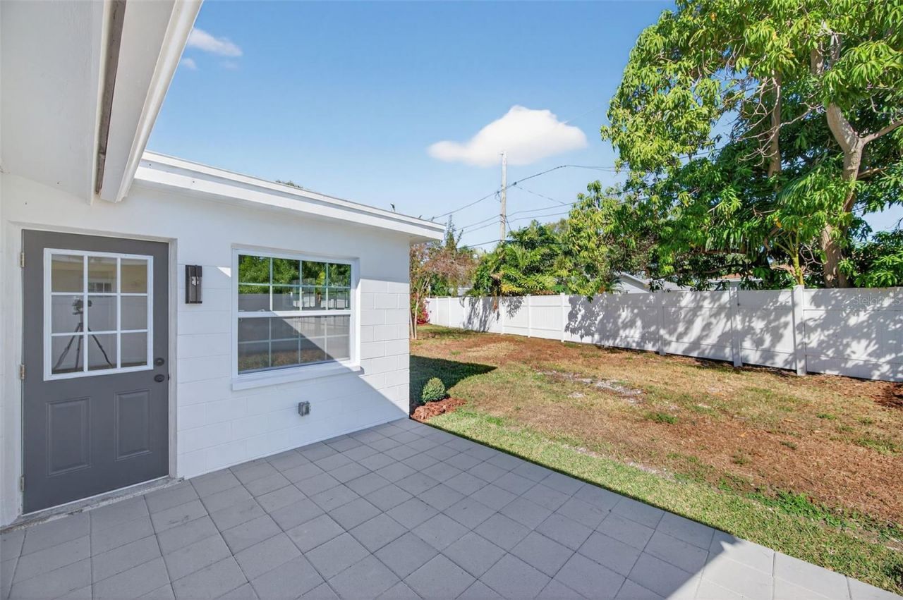 1713 Connecticut Avenue Ne, Saint Petersburg, FL 33703 Photo