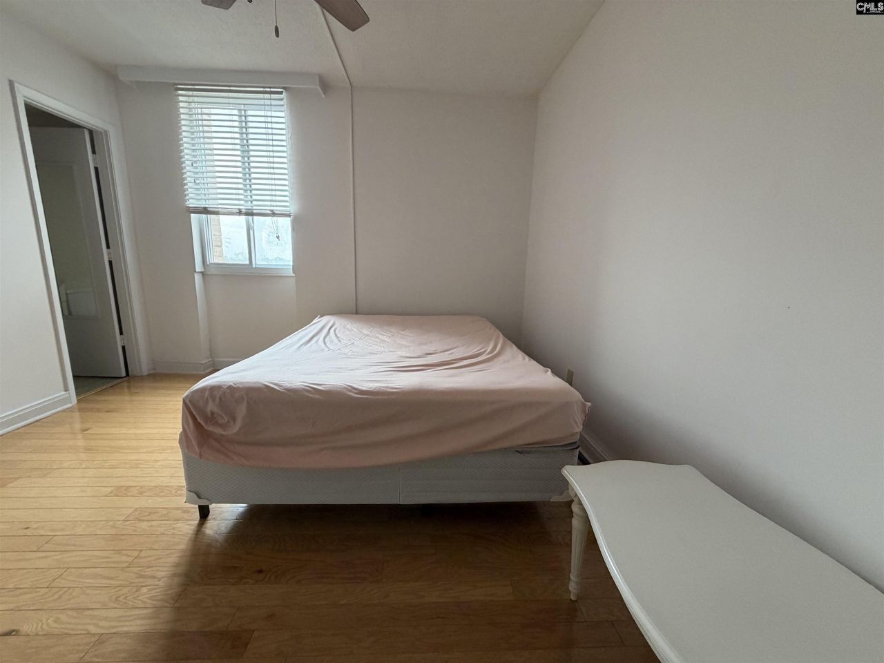 619 King Street Photo 12