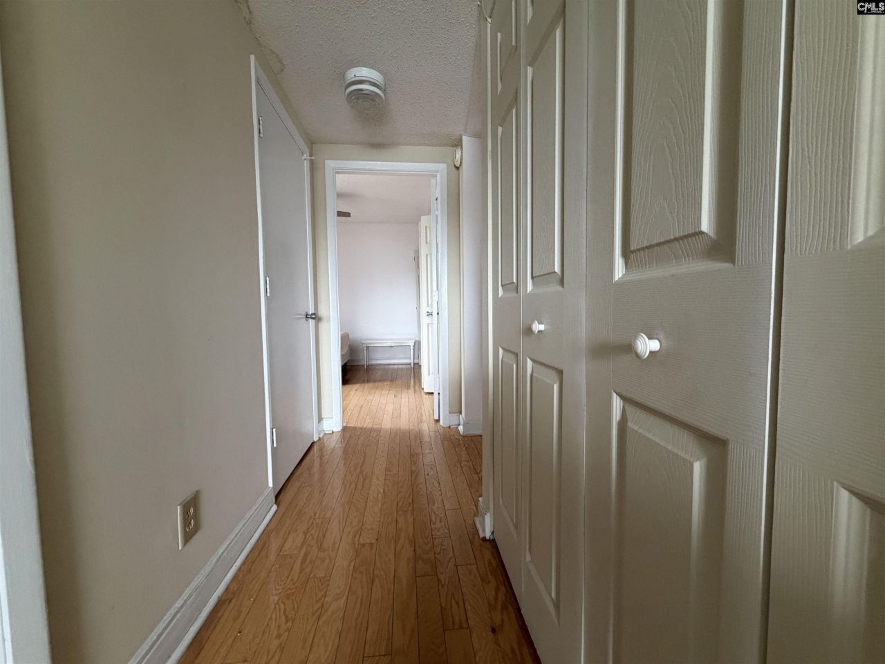 619 King Street Photo 16